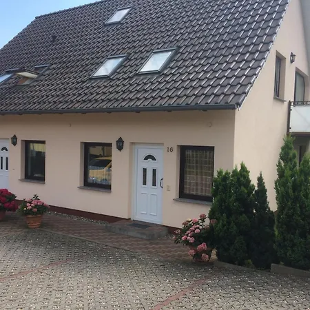 Gaestehaus Am Fischerweg Luett Matten * Lauterbach (Rugen)